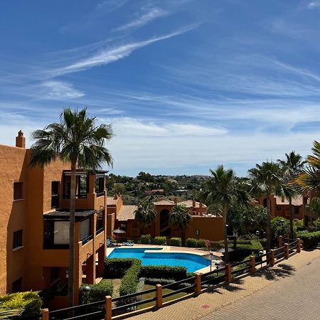 Piso De Lujo Totalmente Equipado A Estrenar Para 6 Estepona Luaran gambar
